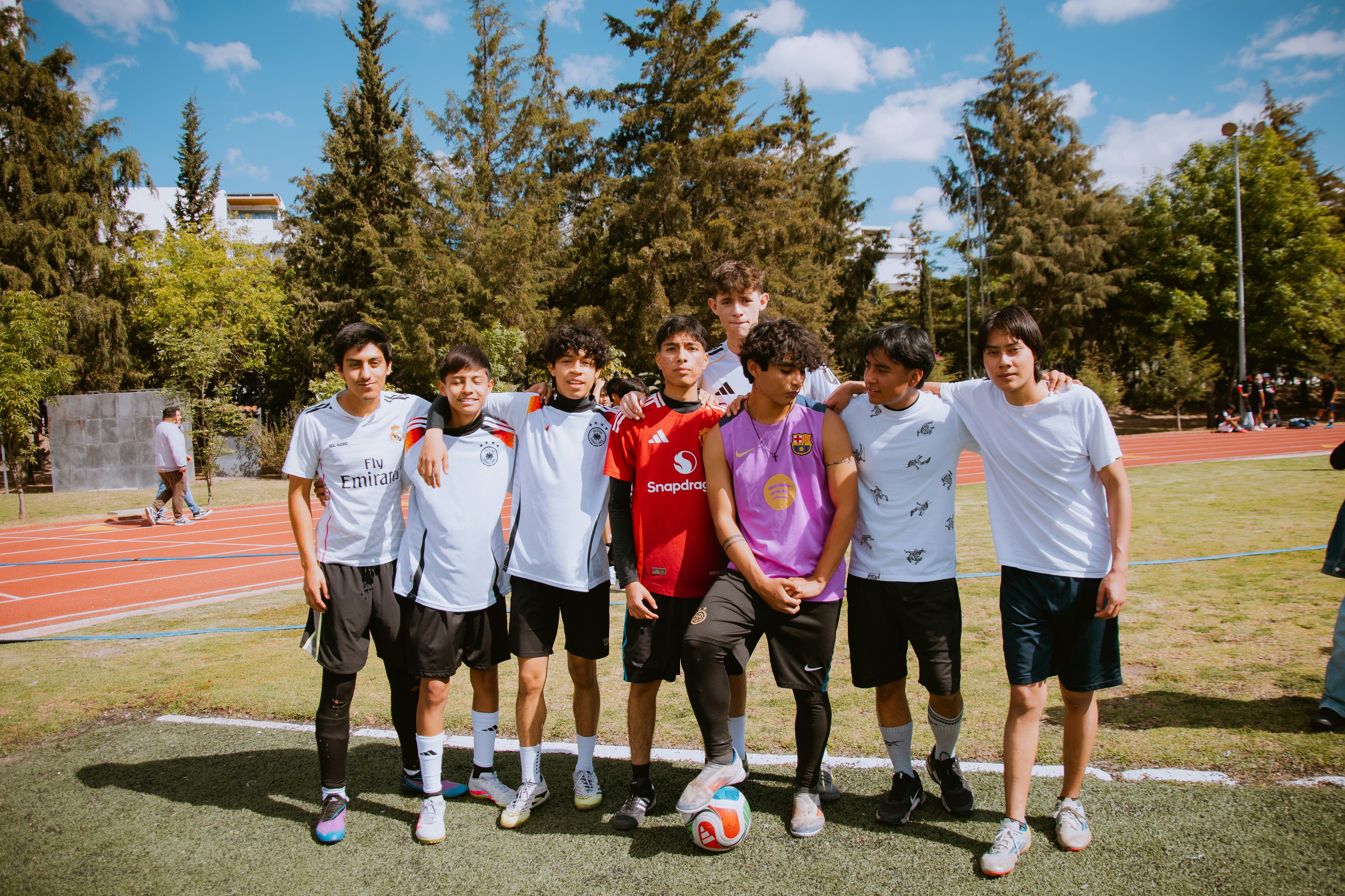 致敬还是模仿？张本智和做樊振东巴黎奥运会相同庆祝动作